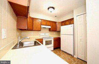 5630 Ringwood Dr in Arbutus, MD - Building Photo