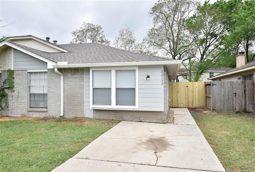 22533 Tree House Ln in Spring, TX - Building Photo