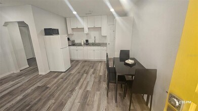 6903 N River Blvd in Tampa, FL - Building Photo - Building Photo