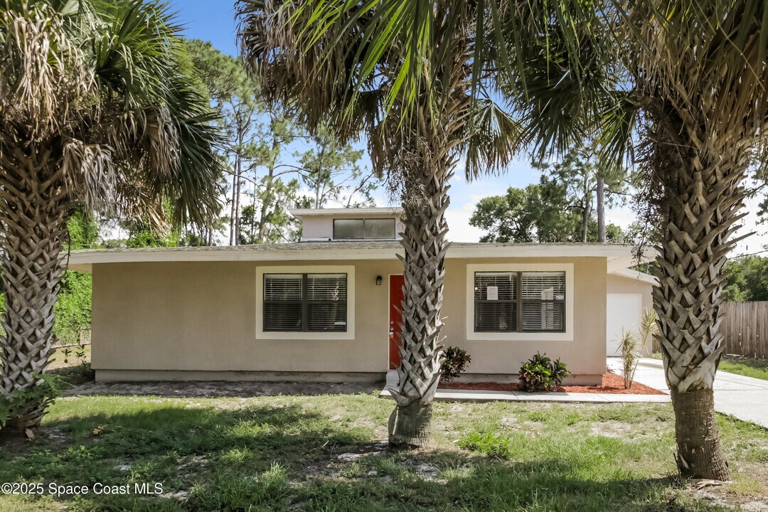 4525 Sugartown St in Cocoa, FL - Building Photo