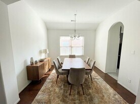 129 Autumn Forest Ln in Conroe, TX - Building Photo