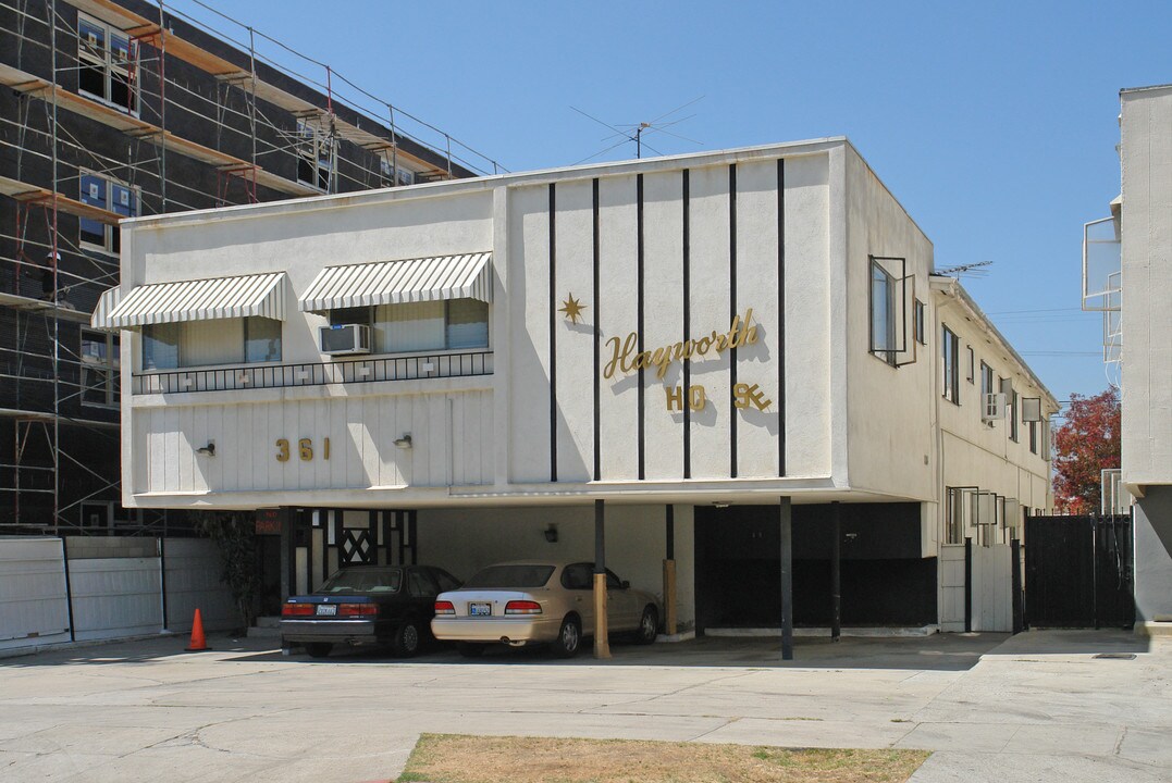 Hayworth House in Los Angeles, CA - Building Photo