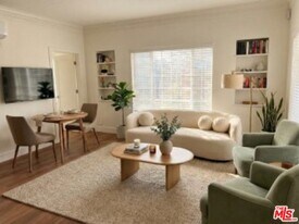 1000 S Sherbourne Dr in Los Angeles, CA - Building Photo