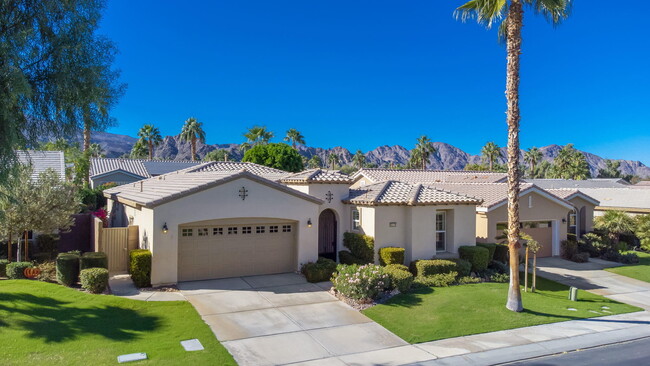 60179 Honeysuckle St in La Quinta, CA - Foto de edificio - Building Photo