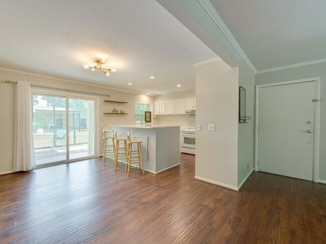 property at 2628 Park Rd