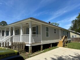 6148 W Forrest St in Bay St. Louis, MS - Building Photo