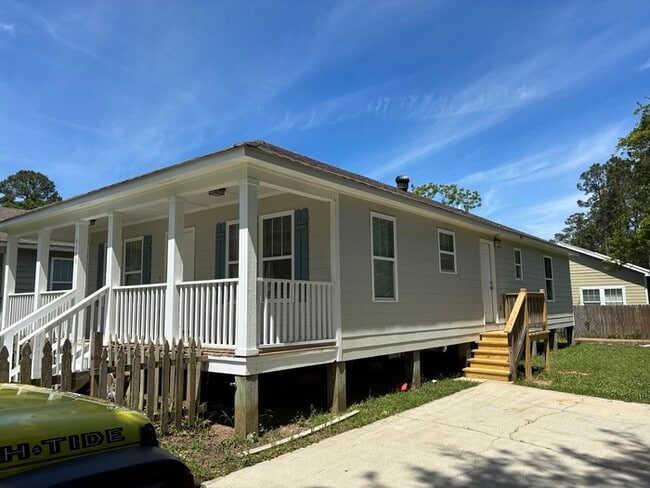 property at 6148 W Forrest St