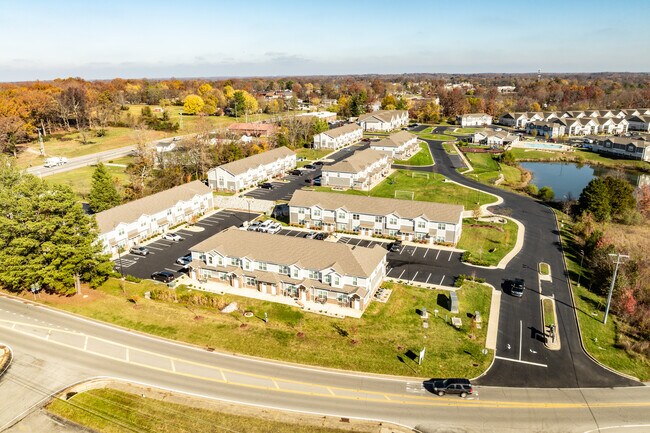 Twin Springs Townhomes in White House, TN - Building Photo - Building Photo