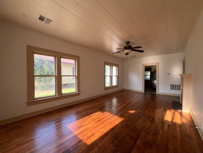 817 S Monroe St in Stillwater, OK - Building Photo - Building Photo