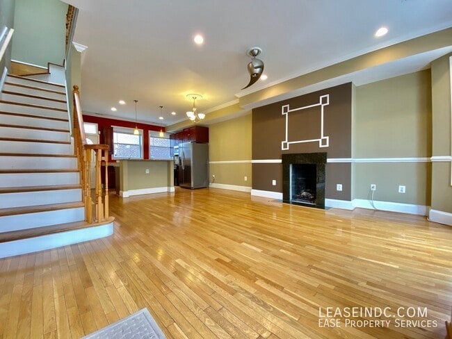 446 Lamont St NW in Washington, DC - Building Photo - Building Photo
