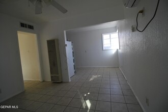 3900 Flory Ave, Unit 5 in El Paso, TX - Building Photo - Building Photo