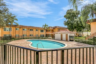 2719 NW 39th Terrace in Lauderdale Lakes, FL - Building Photo