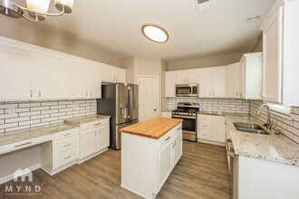 545 Bigelow Ct in College Park, GA - Building Photo - Building Photo