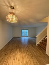 76 Oak Ridge Dr, Unit 76 in Windsor Locks, CT - Building Photo - Building Photo