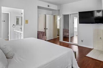 212 N Catalina Ave in Redondo Beach, CA - Building Photo - Building Photo
