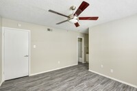 Skyview Apartments photo'