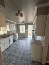 3018 Oak Forest Dr in Jackson, MS - Building Photo - Building Photo