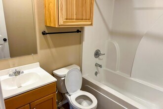 2928 E Cornell St in Lubbock, TX - Building Photo - Building Photo