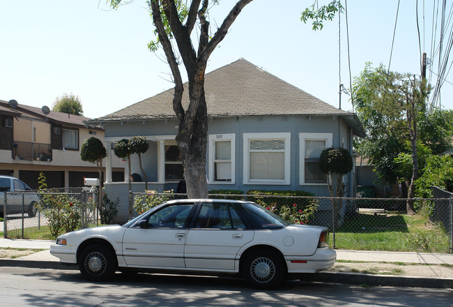 1010 W Bishop St in Santa Ana, CA - Foto de edificio - Building Photo