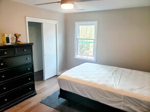 5112 Miller Rd SW in Lilburn, GA - Foto de edificio - Building Photo