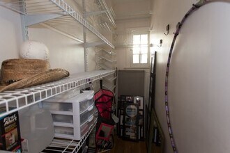 4312 N Clarendon Ave, Unit 1D in Chicago, IL - Building Photo - Building Photo