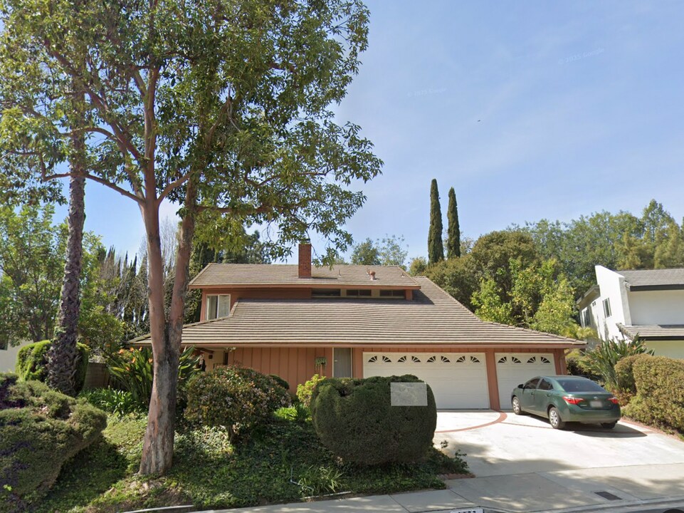 6207 Elmquist Ave in Whittier, CA - Building Photo