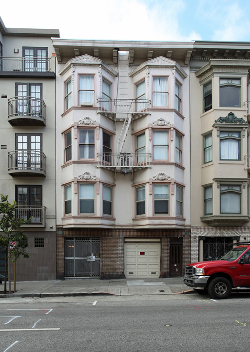 1739 Washington Street in San Francisco, CA - Building Photo