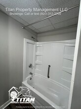 721 E Parkway Ave in Oshkosh, WI - Building Photo - Building Photo