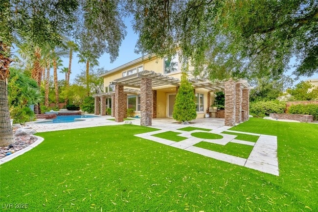 property at 136 S Buteo Woods Ln