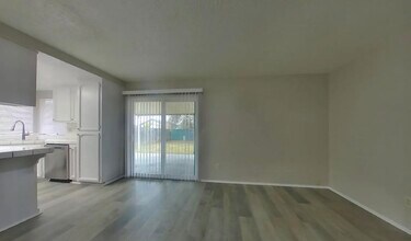 251 Loy St. in Waterford, CA - Building Photo - Building Photo