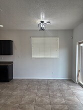 8323 Groundsel Rd NW in Albuquerque, NM - Building Photo - Building Photo