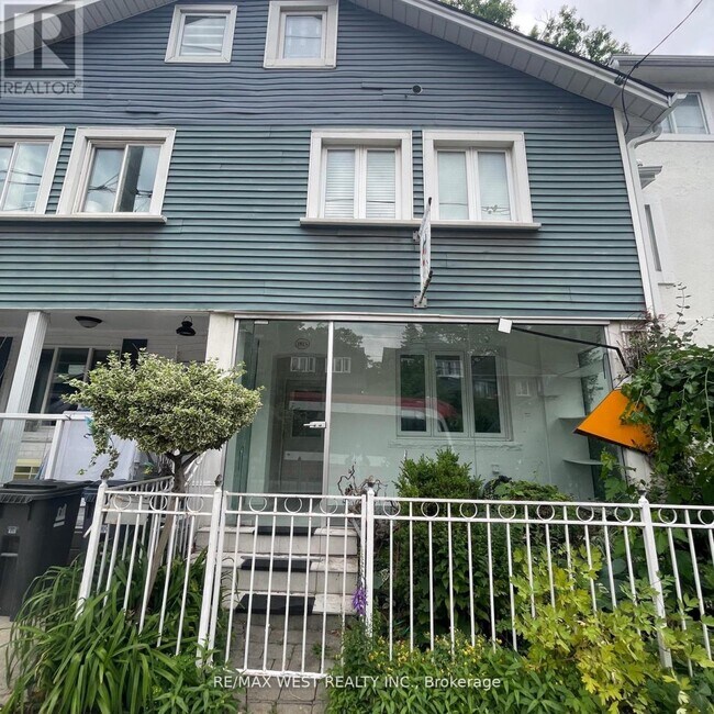 property at 1813 Gerrard St E