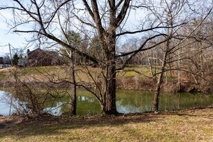 15 Harrods Landing Dr in Prospect, KY - Building Photo