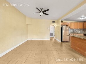 9129 82nd Way in Seminole, FL - Building Photo - Building Photo