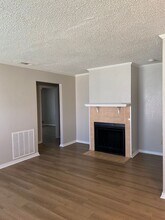 1112 Valley View Dr in Red Oak, TX - Building Photo - Building Photo