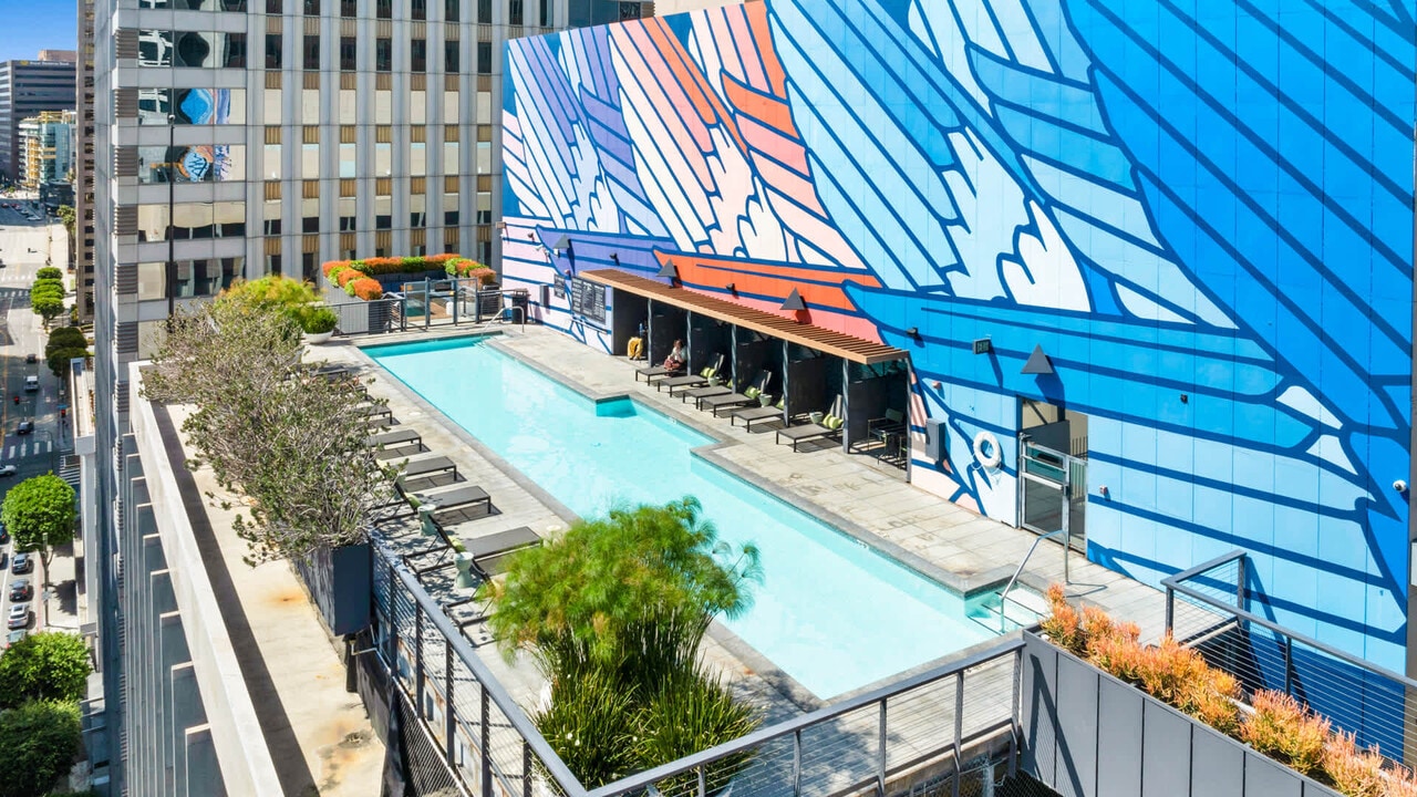 Pegasus in Los Angeles, CA - Foto de edificio