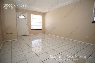 10551 Kinross Ave in El Paso, TX - Building Photo - Building Photo