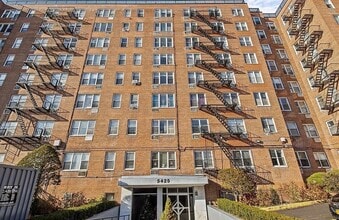 5425 Valles Ave in Bronx, NY - Building Photo - Building Photo