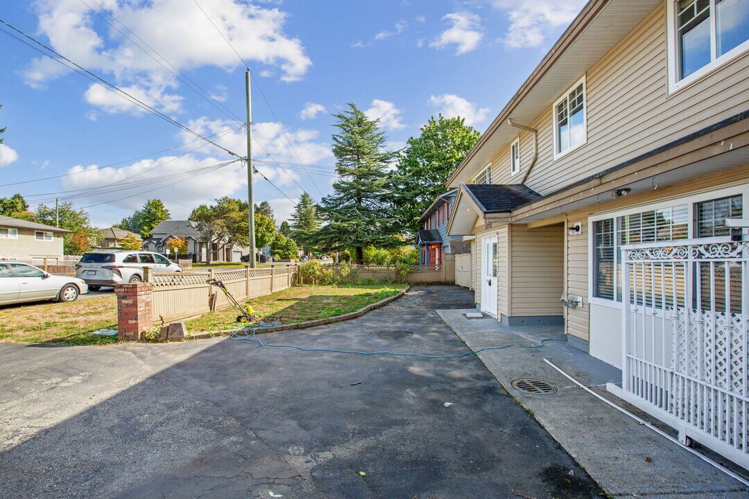 11778-11773 73 Ave in Delta, BC - Building Photo