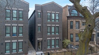 4629 S Michigan Ave in Chicago, IL - Building Photo