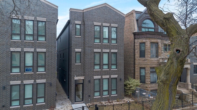 property at 4629 S Michigan Ave