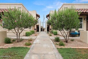 2245 N Dayton St, Unit 7 in Phoenix, AZ - Building Photo