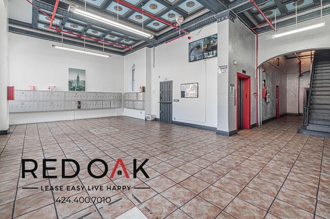 744 Beacon Ave in Los Angeles, CA - Foto de edificio - Building Photo