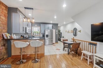 1522 Brown St in Philadelphia, PA - Building Photo - Building Photo