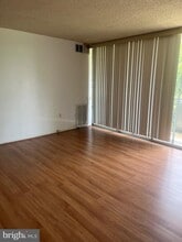 1824 Metzerott Rd in Adelphi, MD - Building Photo - Building Photo