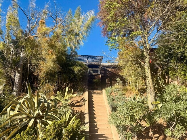 5615 Fallston St in Los Angeles, CA - Building Photo - Building Photo