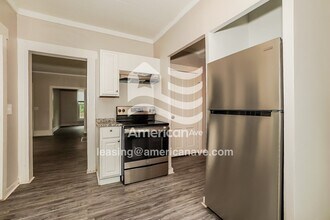 691 Wooster Road North in Barberton, OH - Foto de edificio - Building Photo