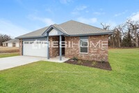 1221 Lakeview Dr photo'