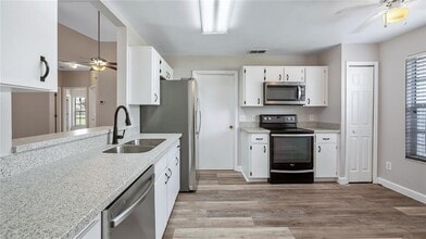 2127 Donegan Pl in Orlando, FL - Building Photo - Building Photo