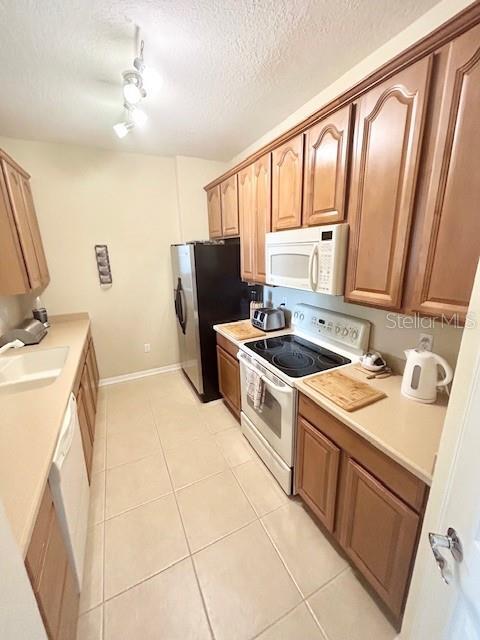 8300 Portofino Dr in Davenport, FL - Building Photo - Building Photo